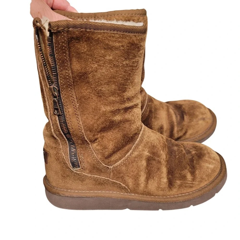 UGG Australia 5116 Chestnut Suede Shearling Zip Mid-Calf Boots Womens 8 Brown